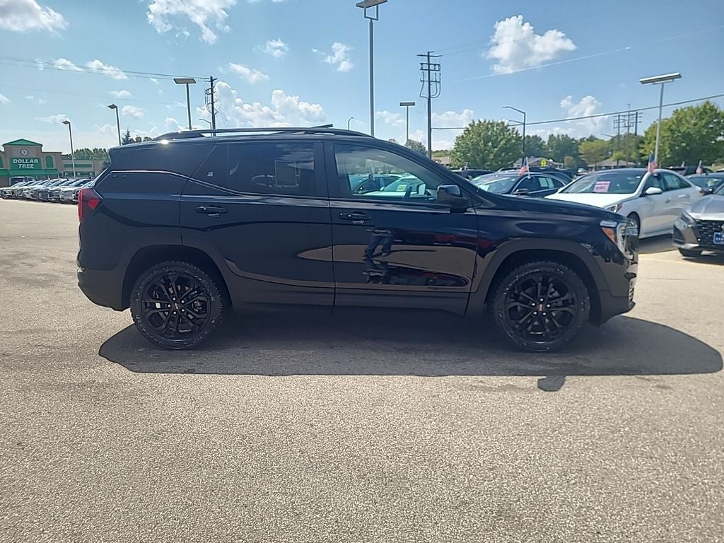 2022 GMC Terrain SLE