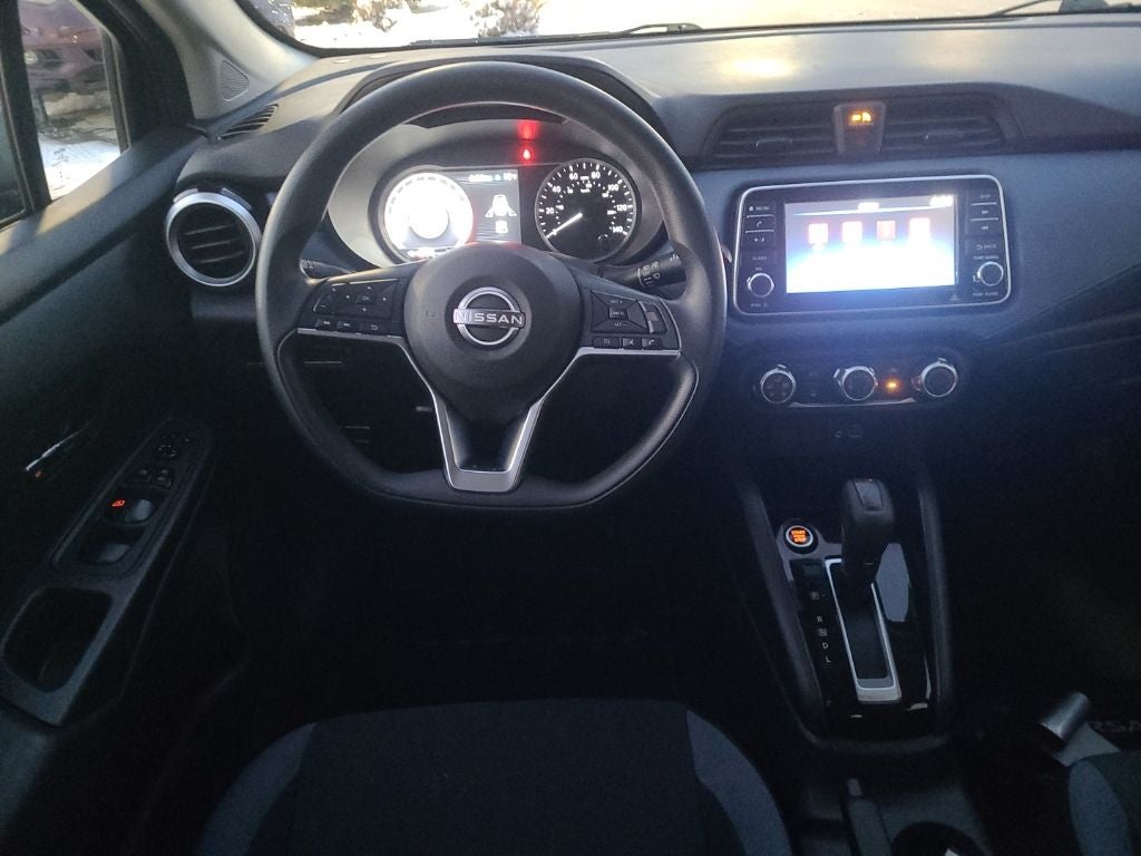 2023 Nissan Versa 1.6 SV