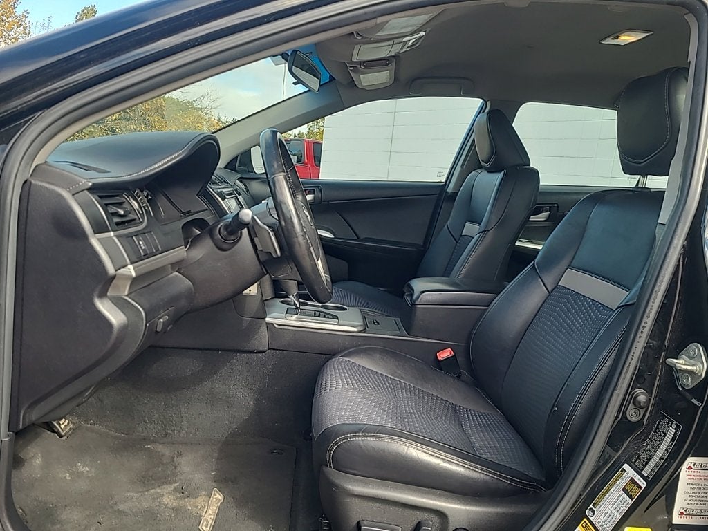 2014 Toyota Camry SE