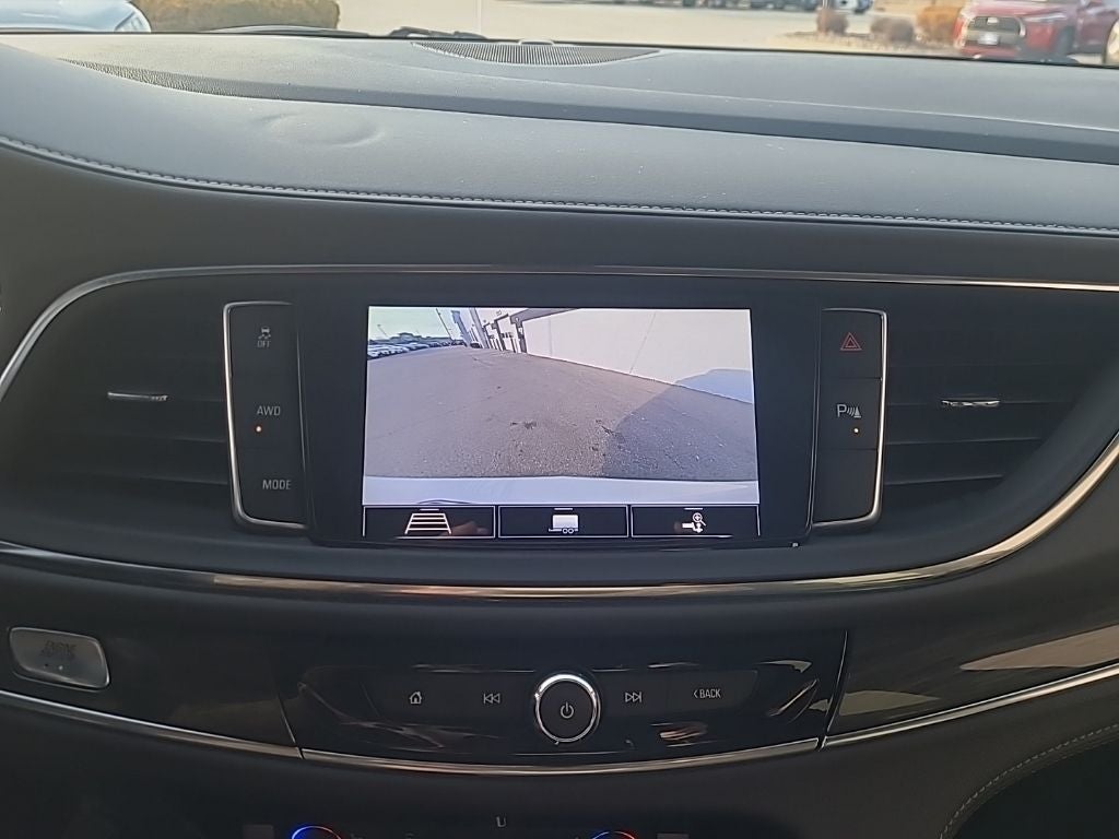 2021 Buick Enclave Essence