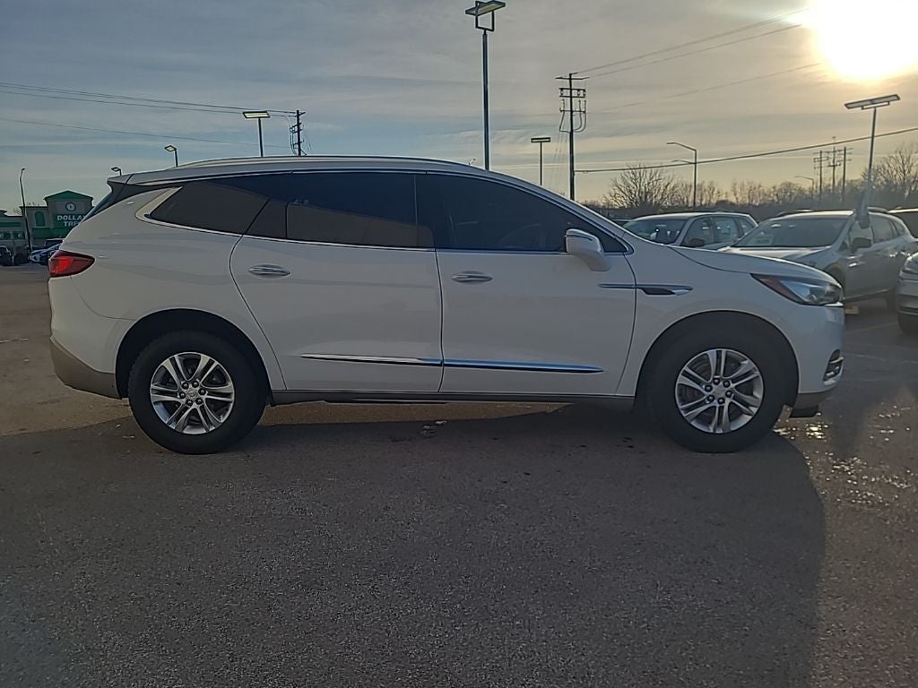 2021 Buick Enclave Essence