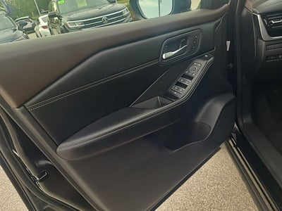 2023 Nissan Rogue SL Premium