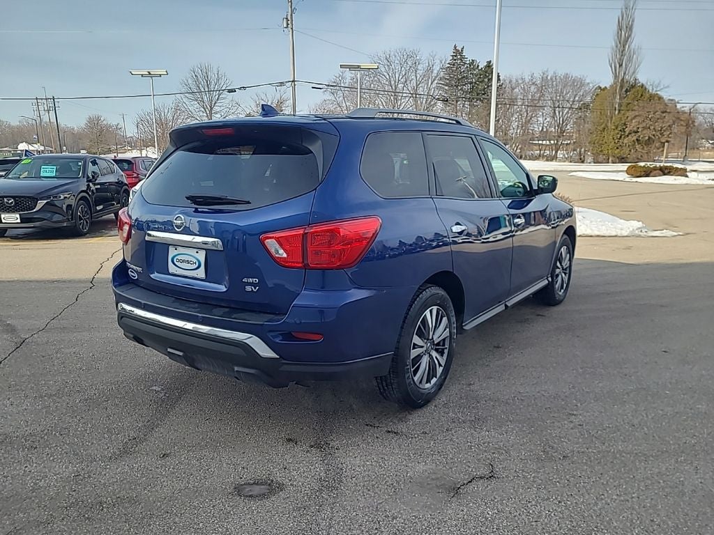 2020 Nissan Pathfinder SV