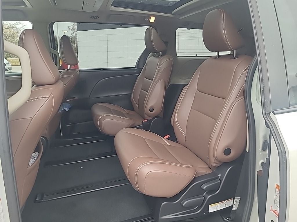 2020 Toyota Sienna Limited Premium 7 Passenger