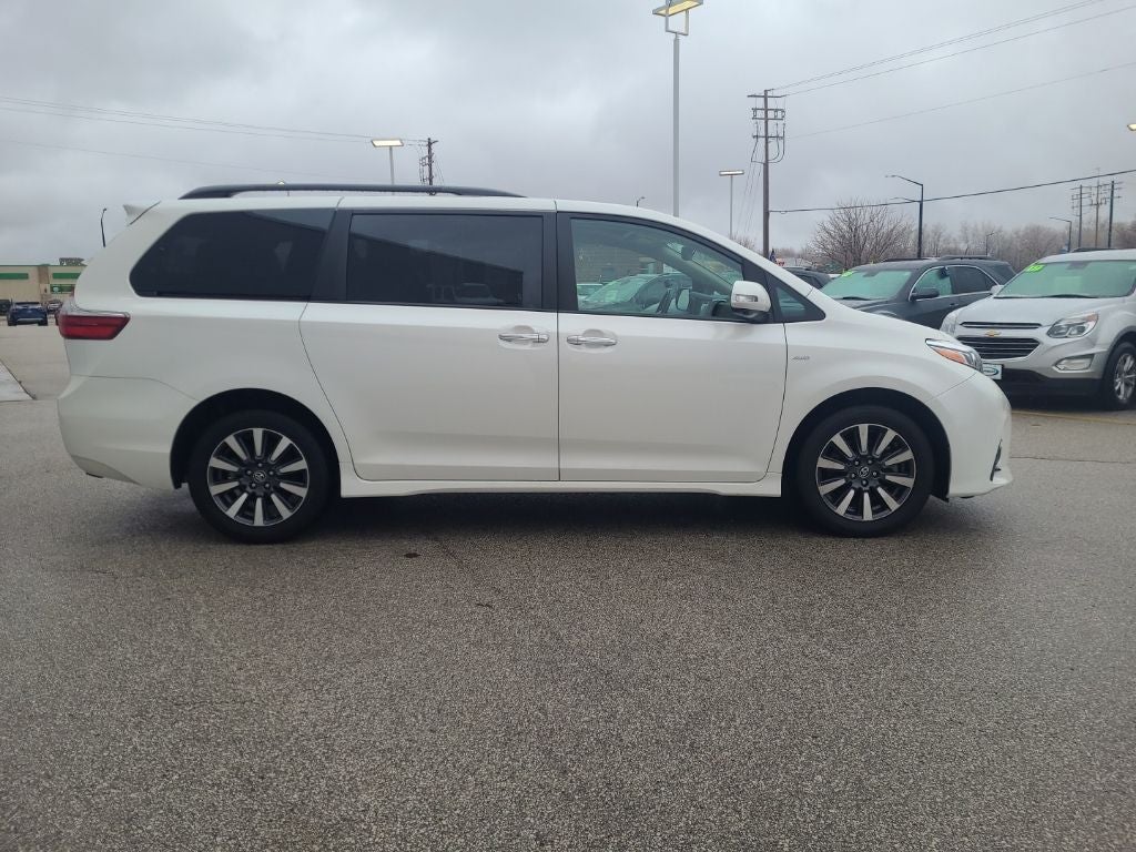 2020 Toyota Sienna Limited Premium 7 Passenger
