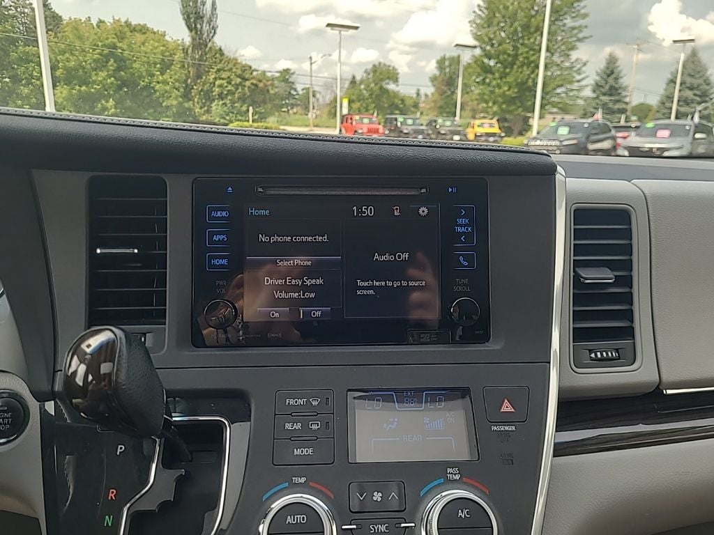 2016 Toyota Sienna XLE Premium 8 Passenger