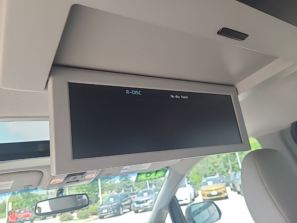 2016 Toyota Sienna XLE Premium 8 Passenger