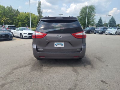 2016 Toyota Sienna XLE Premium 8 Passenger