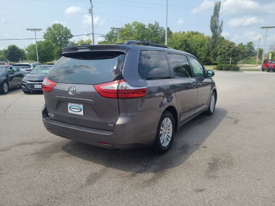 2016 Toyota Sienna XLE Premium 8 Passenger