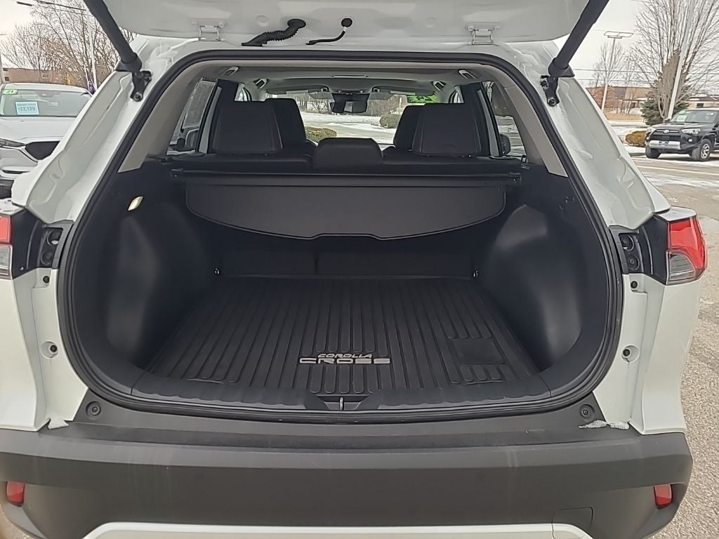 2024 Toyota Corolla Cross XLE