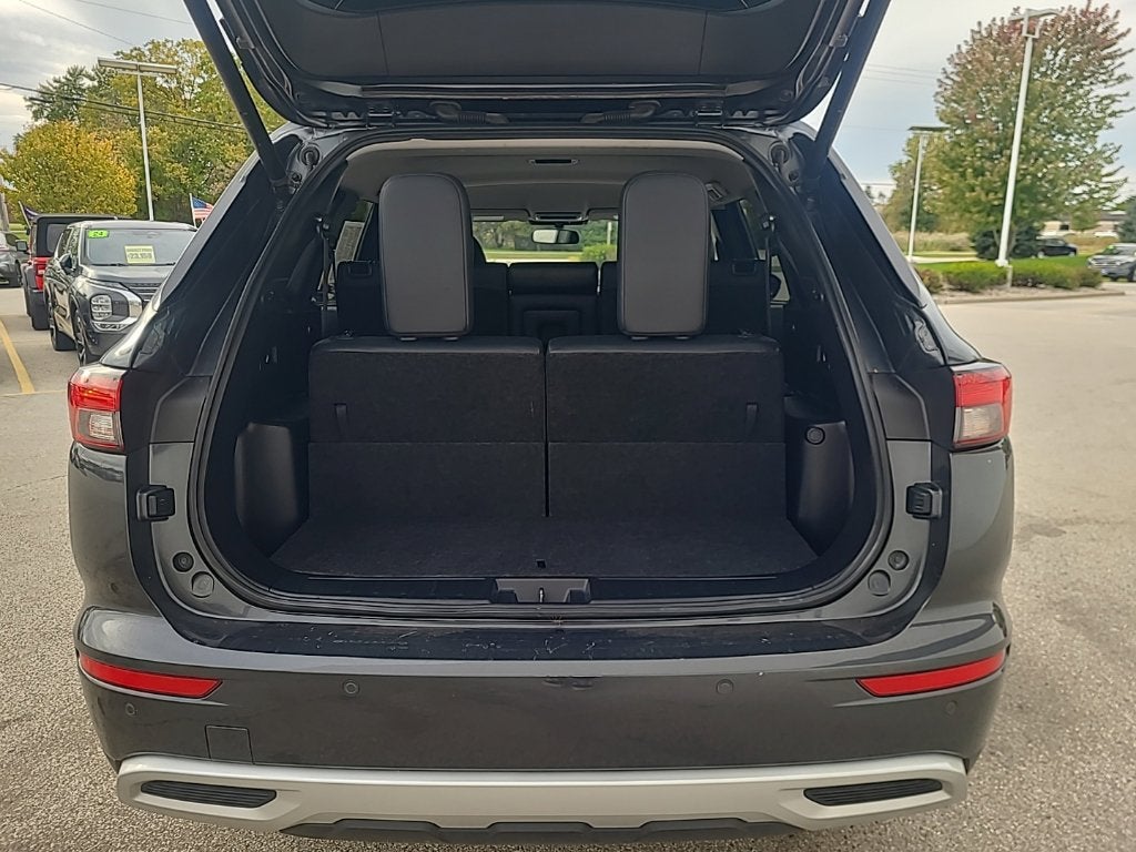 2024 Mitsubishi Outlander SE