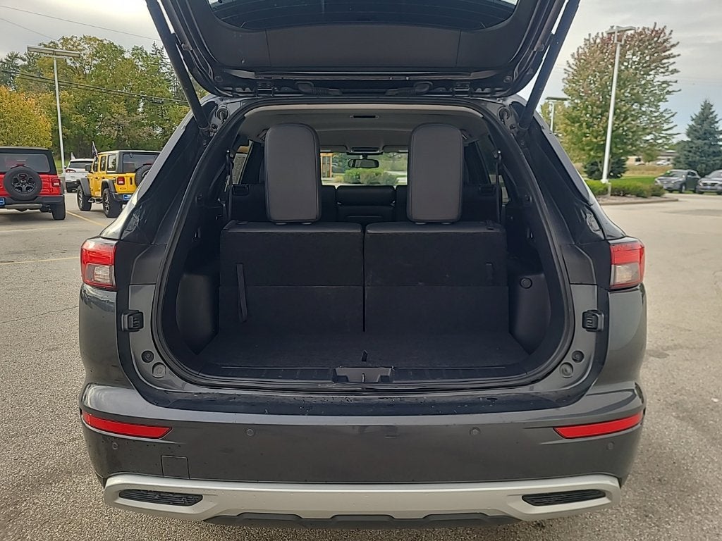 2024 Mitsubishi Outlander SE