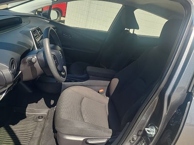 2022 Toyota Prius LE