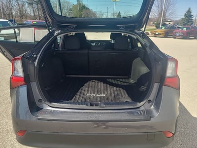 2022 Toyota Prius LE