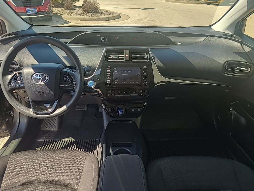 2022 Toyota Prius LE