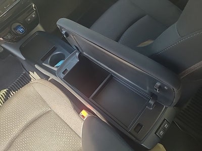 2022 Toyota Prius LE