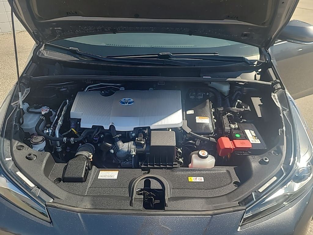 2022 Toyota Prius LE