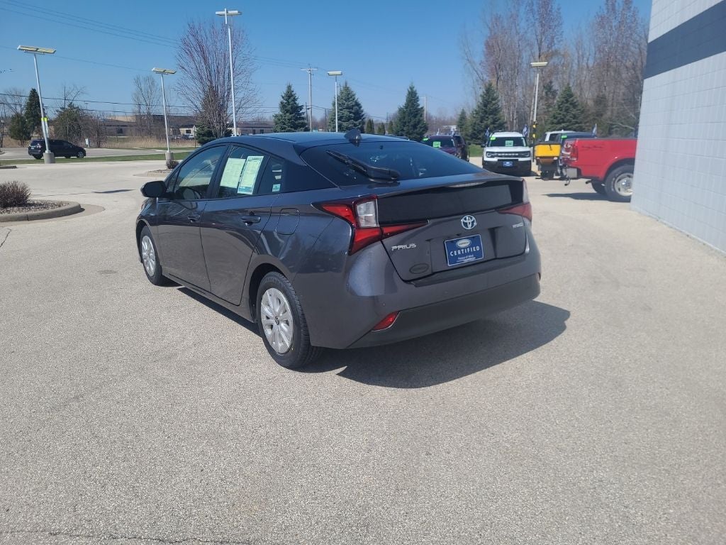 2022 Toyota Prius LE