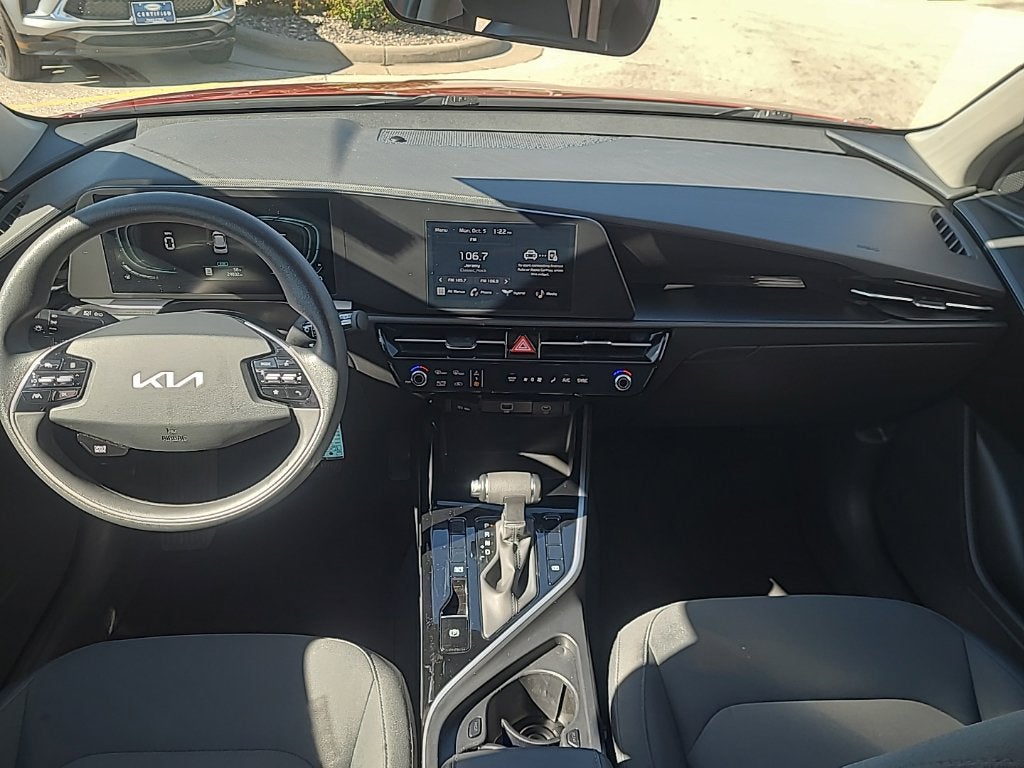 2025 Kia Niro LX
