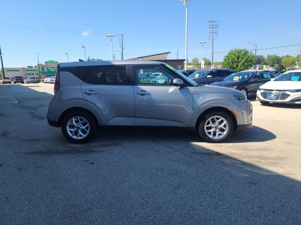 2024 Kia Soul LX